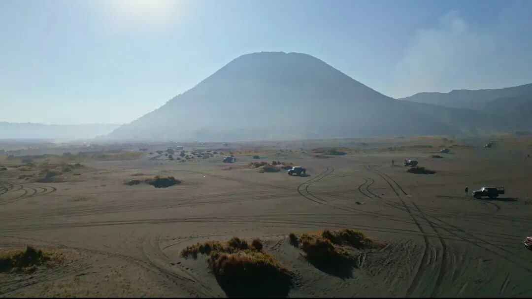 第一次 · 布罗莫火山与沙海